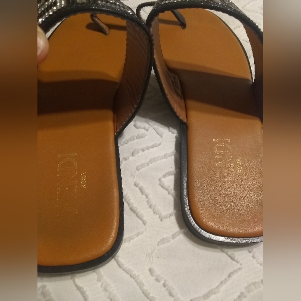 FENDI Roma sandals - Picture 3 of 14